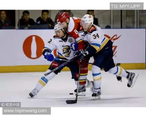 塞维利亚在激烈对抗中以3比2战胜阿克希萨精彩比赛回顾视频